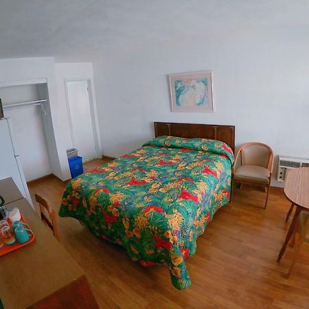 Sea Chest Motel Dot Com Уайлдвуд-Крест Экстерьер фото